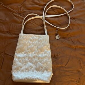Elegant Cream Embroidered Women's Bag